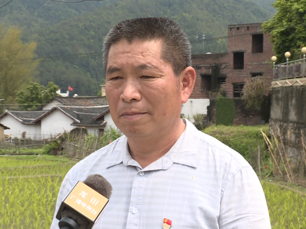 阮山村委会领导团队引领村庄迈向新篇章